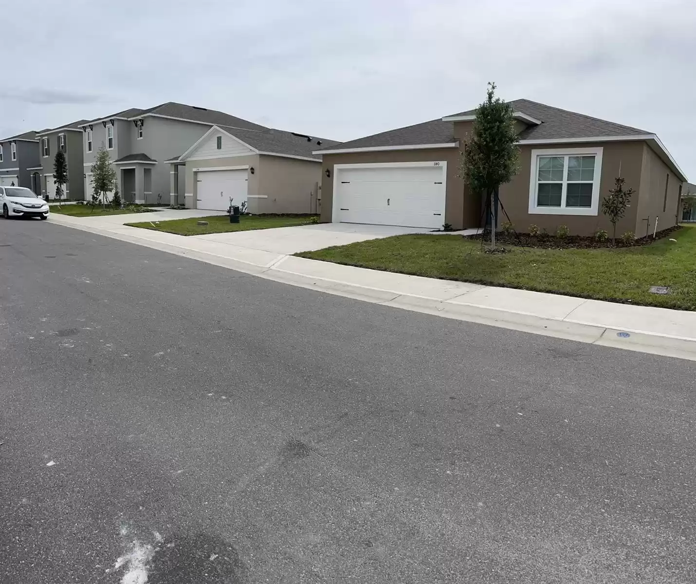 1140 CASCADES AVENUE, DAVENPORT, Florida 33837, 4 Bedrooms Bedrooms, ,2 BathroomsBathrooms,Residential Lease,For Rent,CASCADES,MFRO6201427