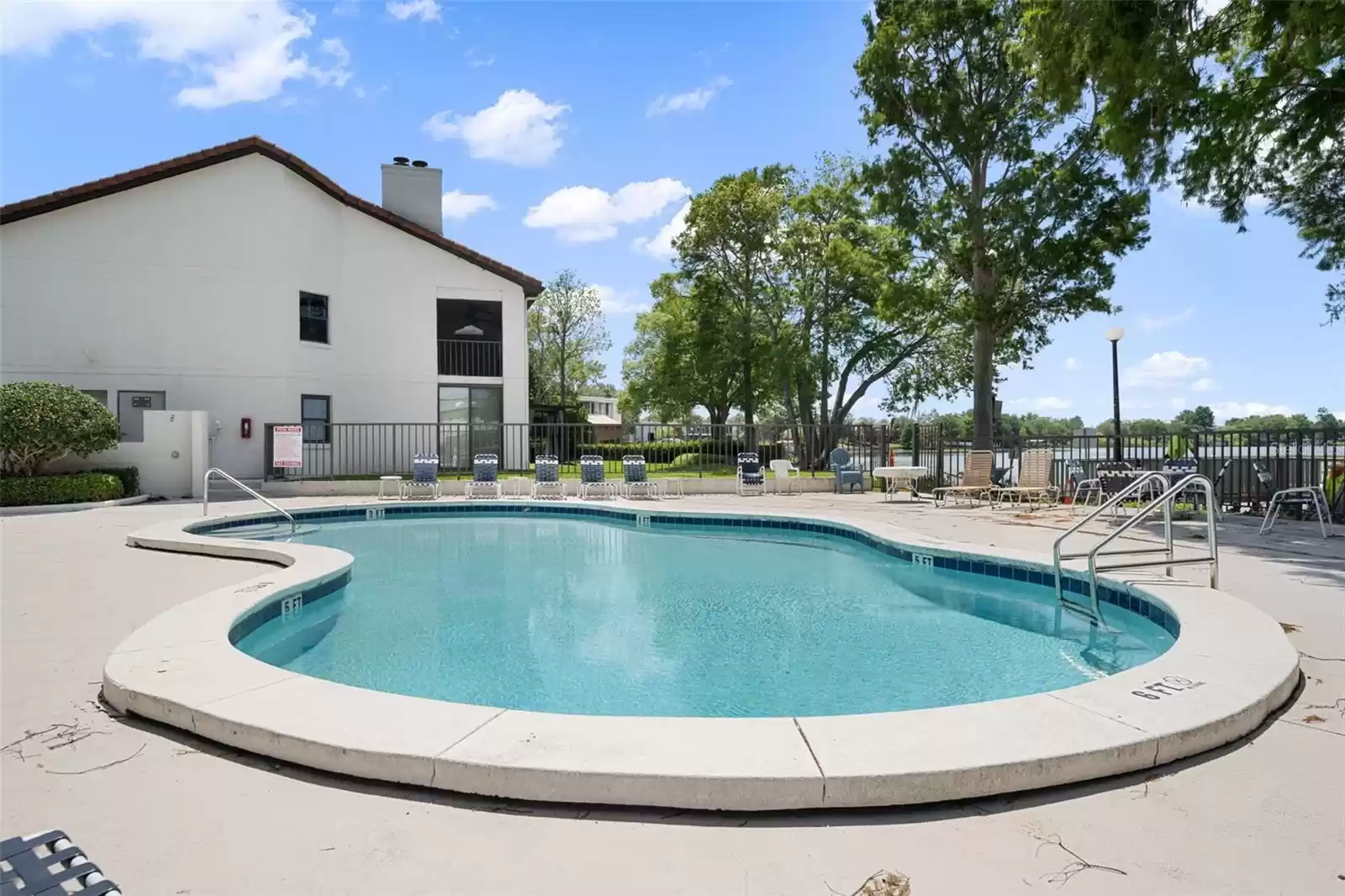 Community Pool right on the lake