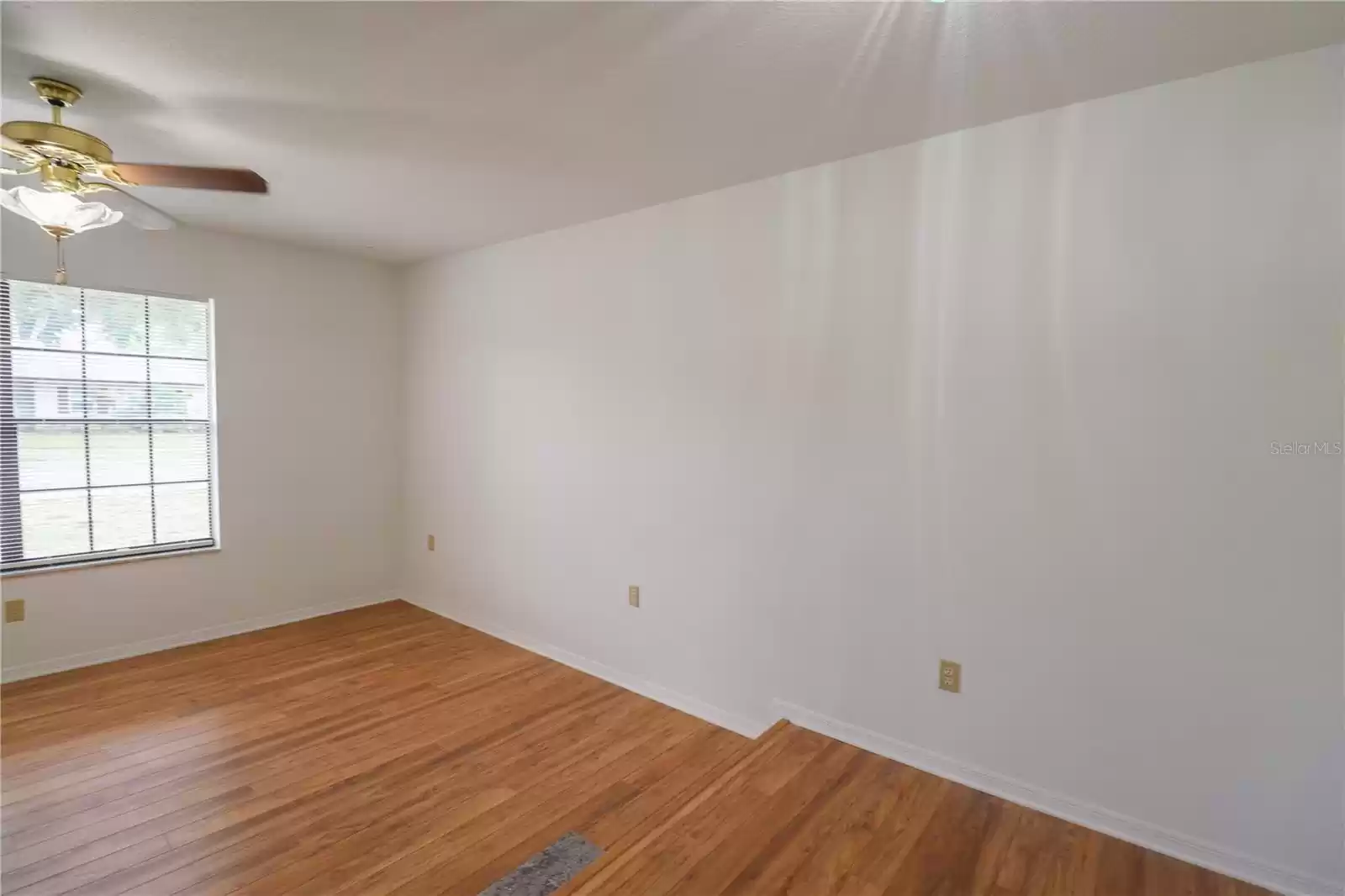 Formal living room & dining room.