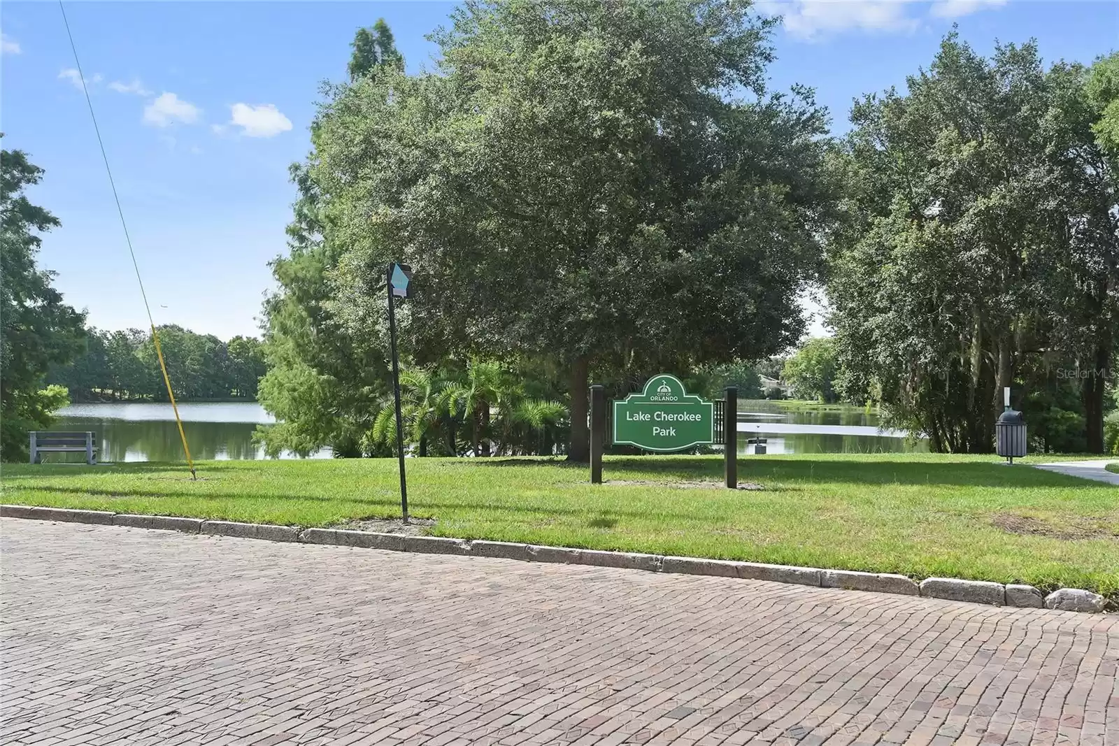 576 OSCEOLA AVENUE, ORLANDO, Florida 32801, 3 Bedrooms Bedrooms, ,3 BathroomsBathrooms,Residential,For Sale,OSCEOLA,MFRO6201702