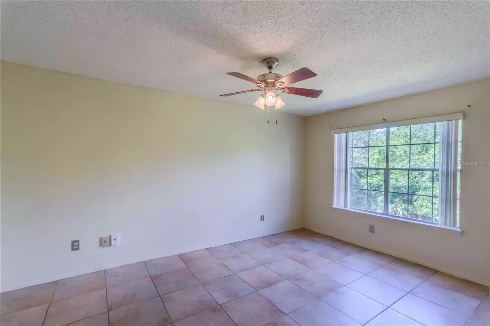 2550 ALAFAYA TRAIL, ORLANDO, Florida 32826, 1 Bedroom Bedrooms, ,1 BathroomBathrooms,Residential,For Sale,ALAFAYA,MFRO6202422