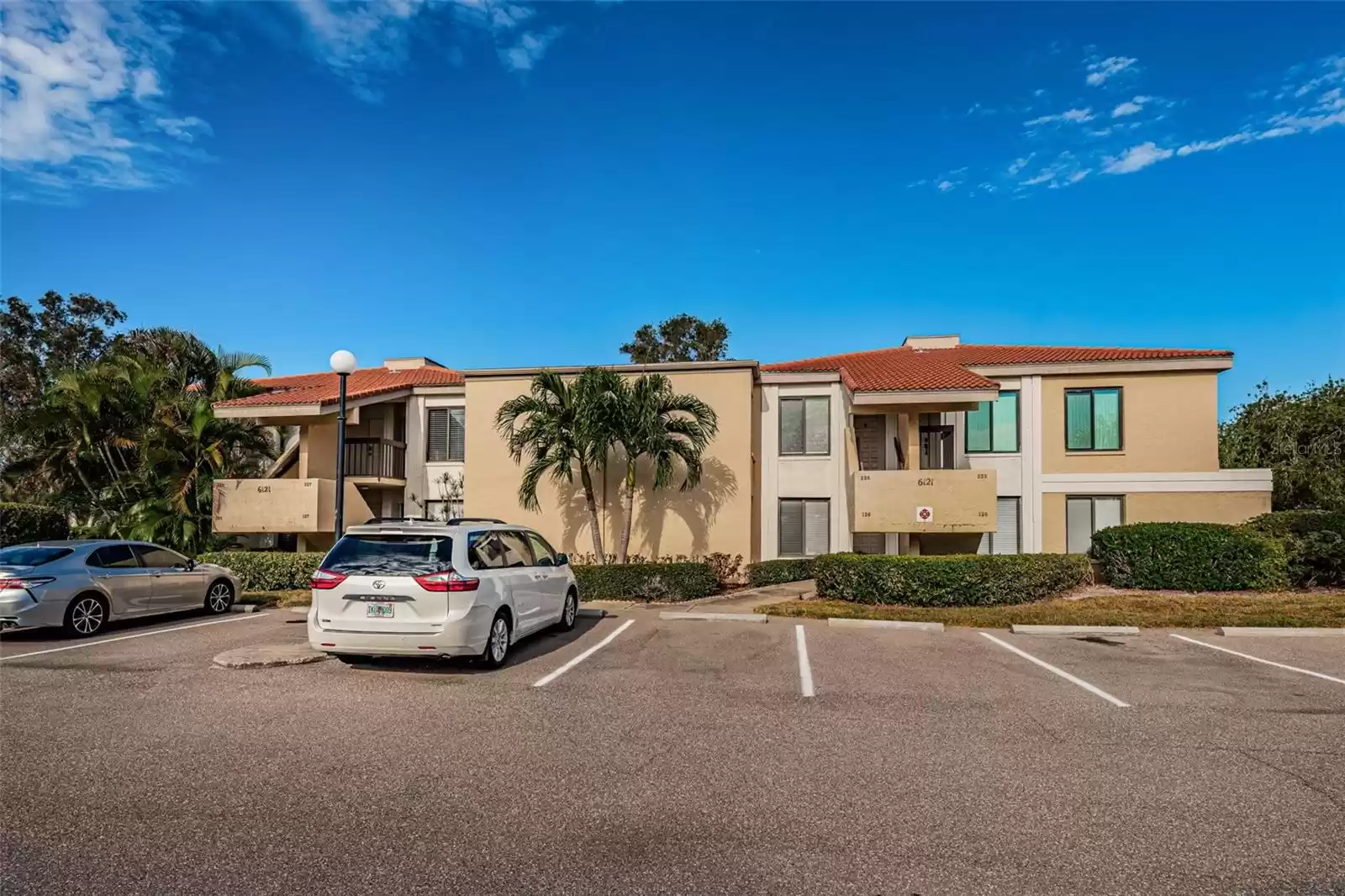 6113 PALMA DEL MAR BOULEVARD, SAINT PETERSBURG, Florida 33715, 2 Bedrooms Bedrooms, ,2 BathroomsBathrooms,Residential Lease,For Rent,PALMA DEL MAR,MFRU8242243