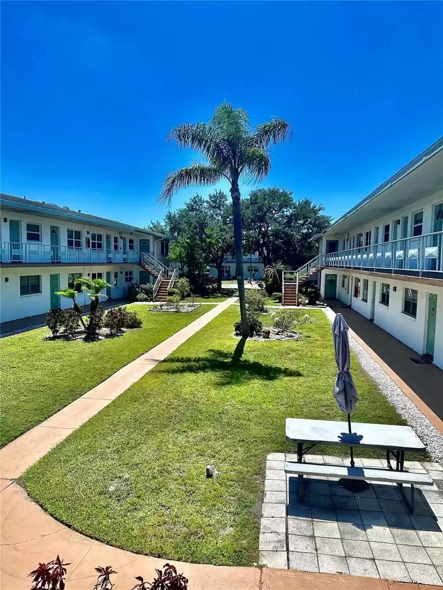 5955 18TH STREET, ST PETERSBURG, Florida 33714, 1 Bedroom Bedrooms, ,1 BathroomBathrooms,Residential,For Sale,18TH,MFRU8242328