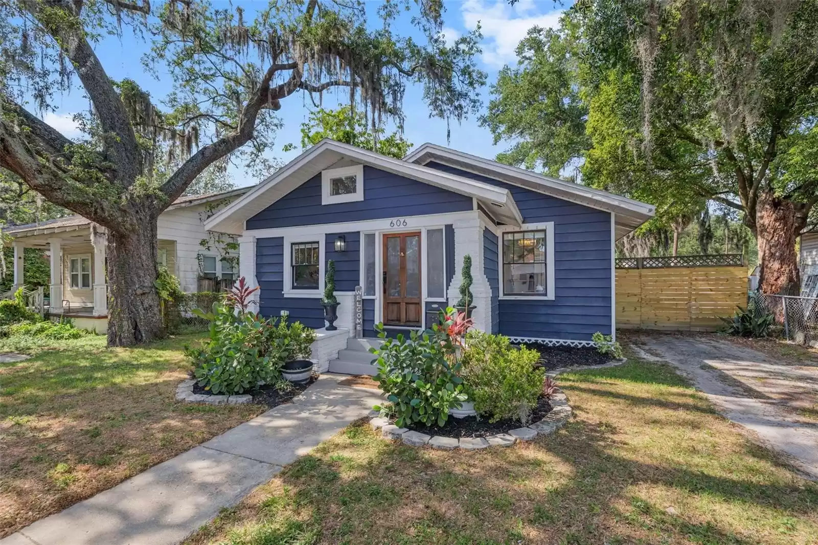 606 LAMBRIGHT STREET, TAMPA, Florida 33604, 3 Bedrooms Bedrooms, ,2 BathroomsBathrooms,Residential,For Sale,LAMBRIGHT,MFRT3524967