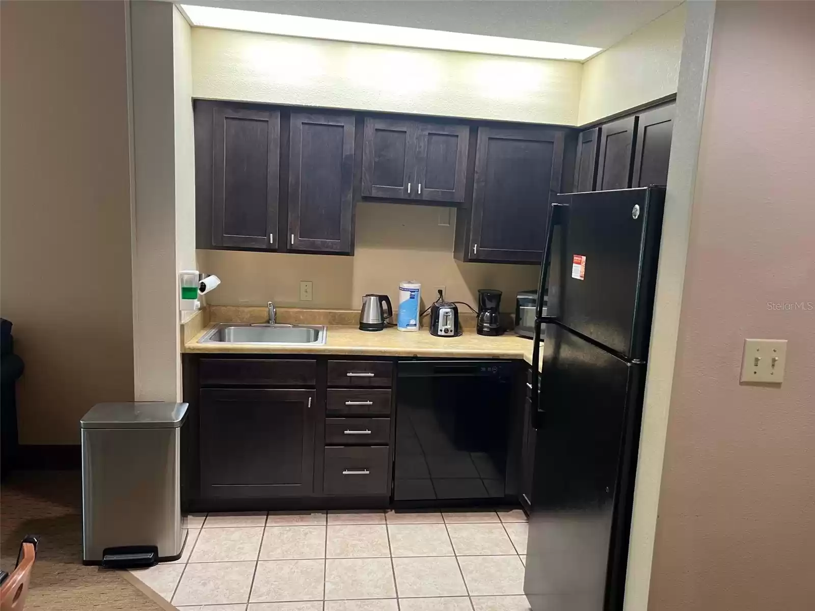 8303 PALM PARKWAY, ORLANDO, Florida 32836, 1 Bedroom Bedrooms, ,1 BathroomBathrooms,Residential,For Sale,PALM,MFRU8242329