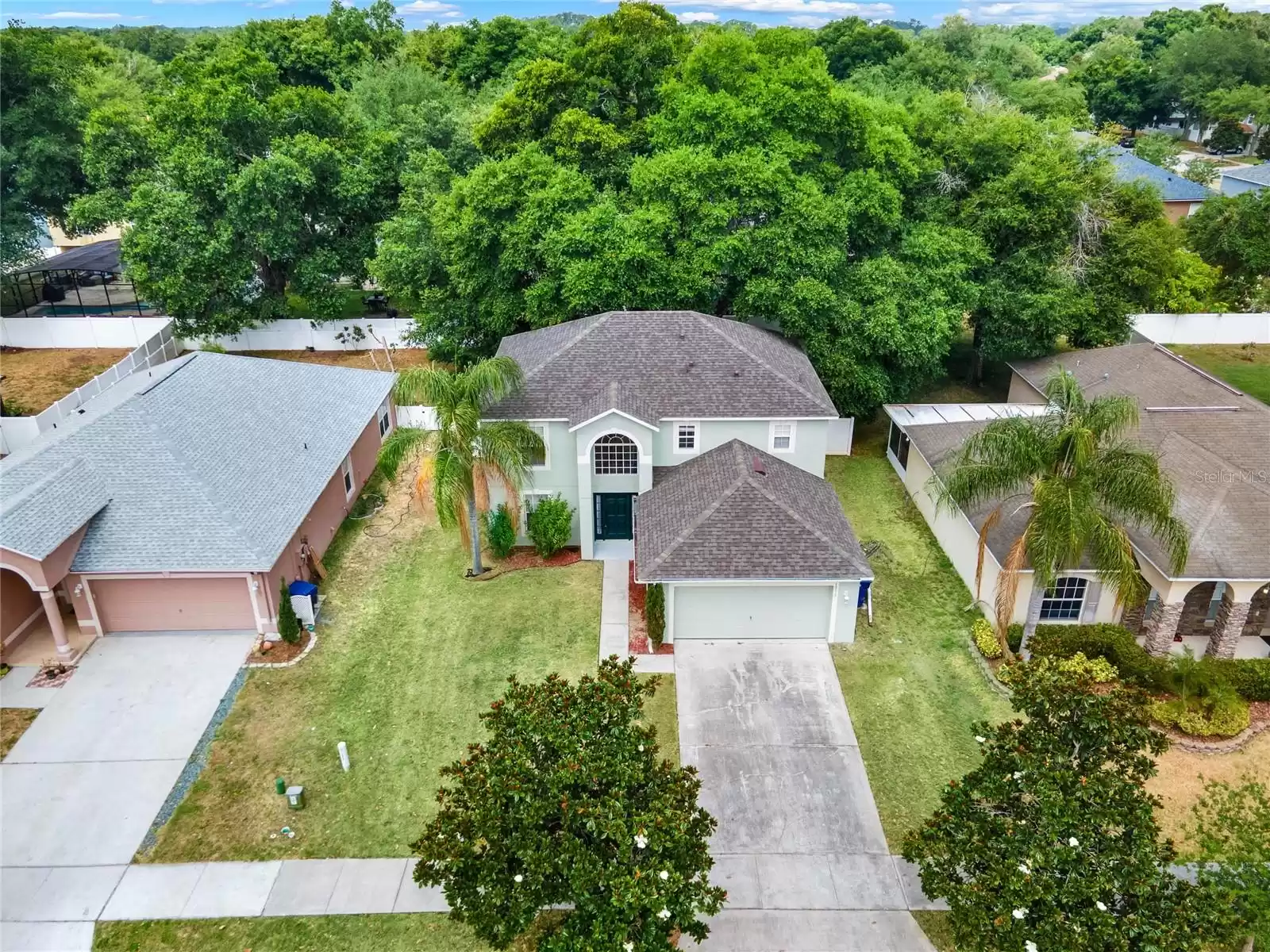 1073 OSPREY COVE CIRCLE, GROVELAND, Florida 34736, 4 Bedrooms Bedrooms, ,2 BathroomsBathrooms,Residential,For Sale,OSPREY COVE,MFRG5082090