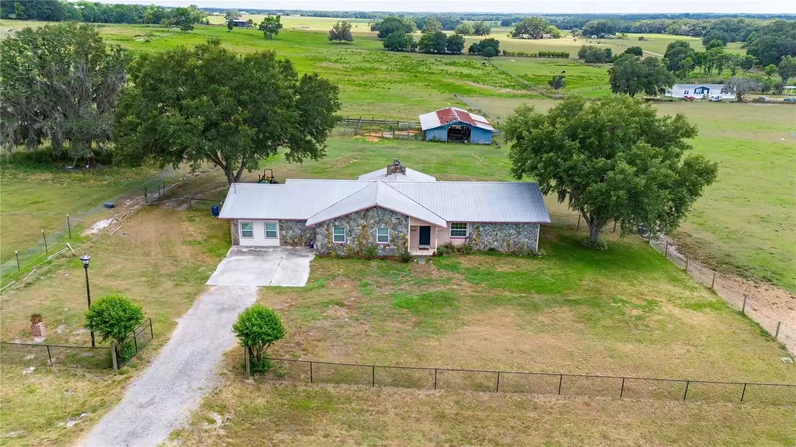 31226 SAINT JOE ROAD, DADE CITY, Florida 33525, 3 Bedrooms Bedrooms, ,3 BathroomsBathrooms,Residential,For Sale,SAINT JOE,MFRT3525843