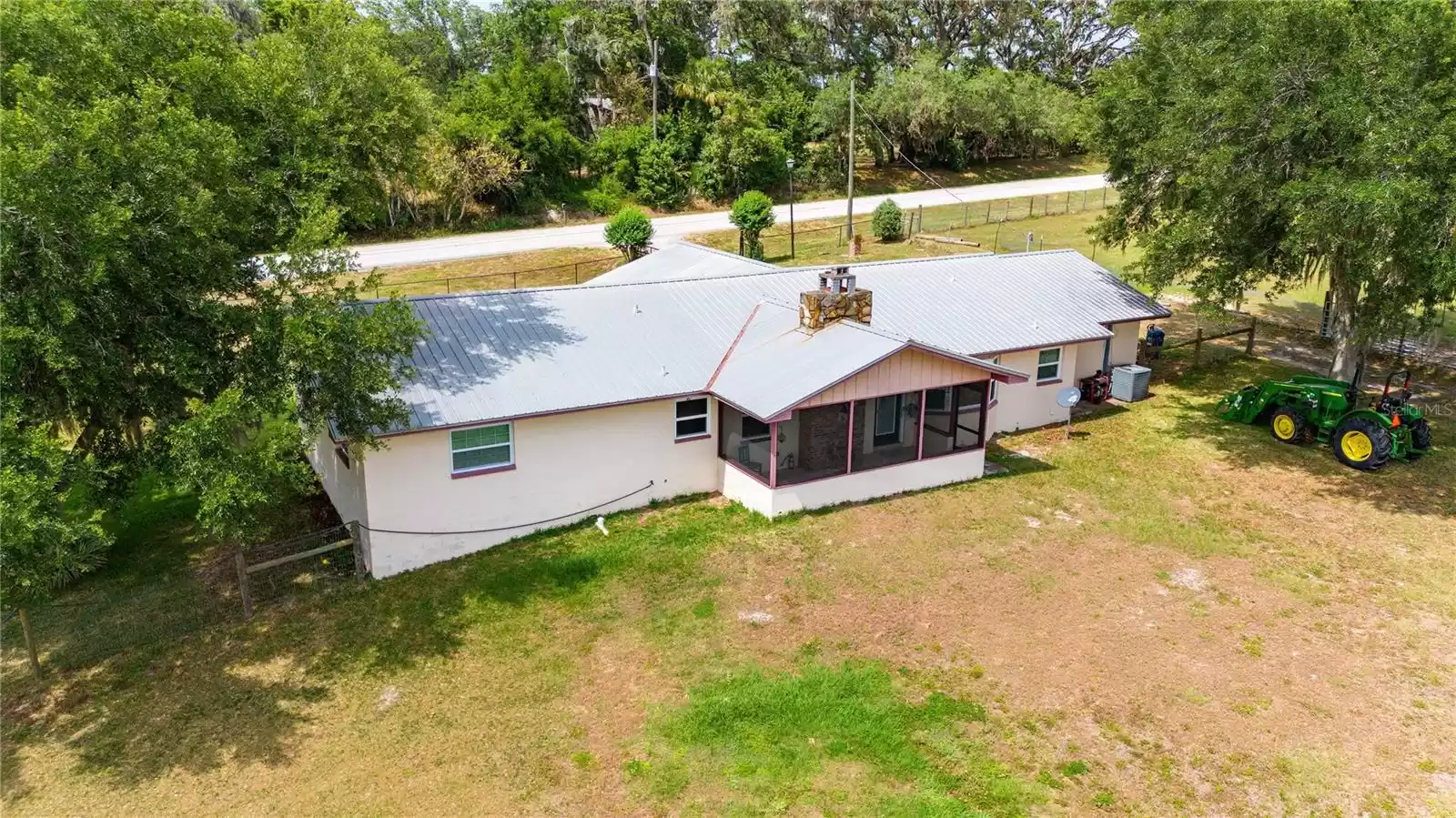 31226 SAINT JOE ROAD, DADE CITY, Florida 33525, 3 Bedrooms Bedrooms, ,3 BathroomsBathrooms,Residential,For Sale,SAINT JOE,MFRT3525843