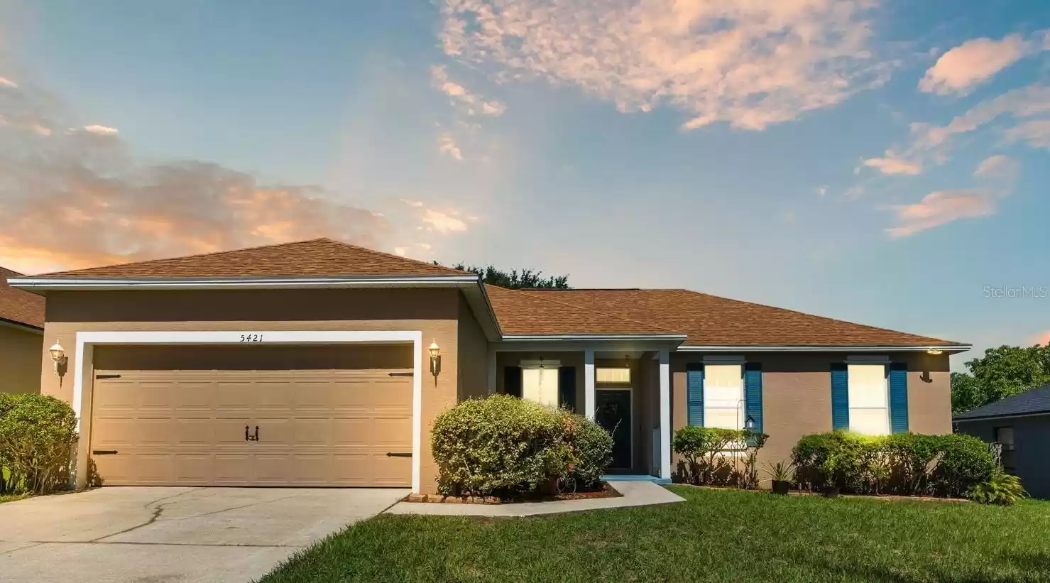 5421 BEVERLY RISE BOULEVARD, LAKELAND, Florida 33812, 3 Bedrooms Bedrooms, ,2 BathroomsBathrooms,Residential,For Sale,BEVERLY RISE,MFRL4944571