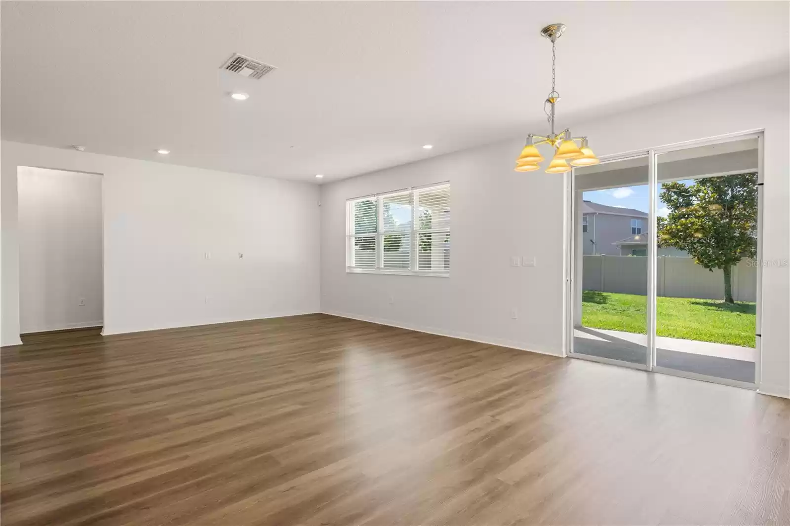 Great room /Kitchen Nook