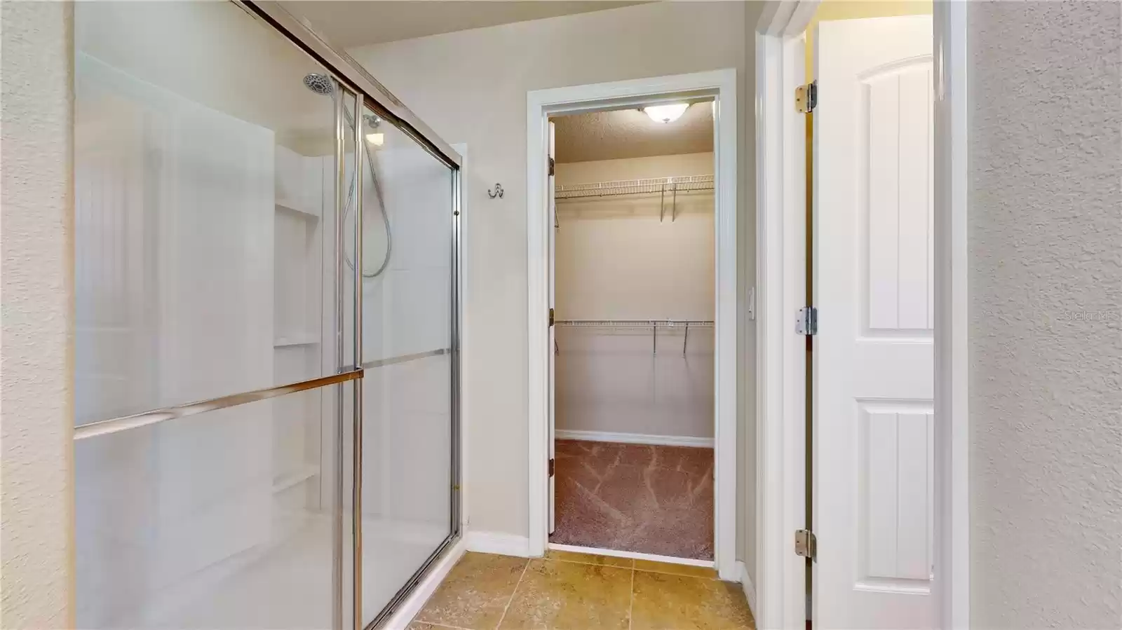 Master Bath + Walk In Closet