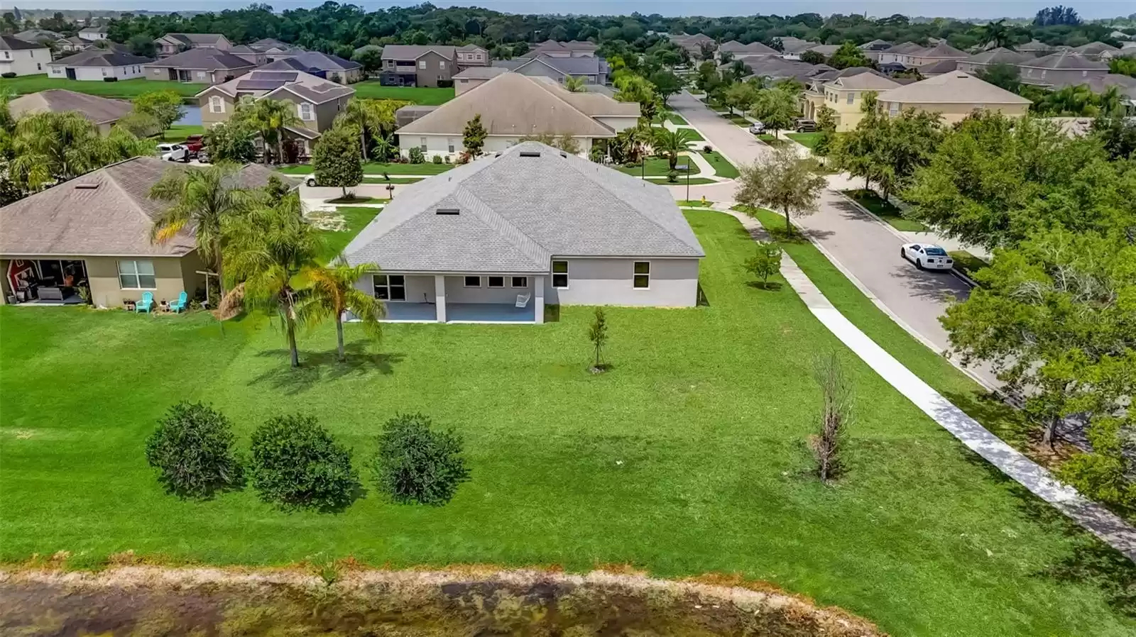 2402 CUMBERLAND CLIFF DRIVE, RUSKIN, Florida 33570, 4 Bedrooms Bedrooms, ,3 BathroomsBathrooms,Residential,For Sale,CUMBERLAND CLIFF,MFRT3526118