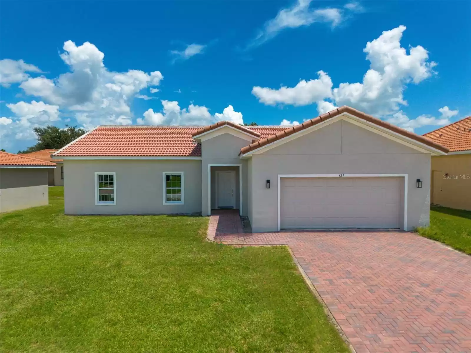 421 CINNAMON DRIVE, KISSIMMEE, Florida 34759, 4 Bedrooms Bedrooms, ,3 BathroomsBathrooms,Residential,For Sale,CINNAMON,MFRO6205239