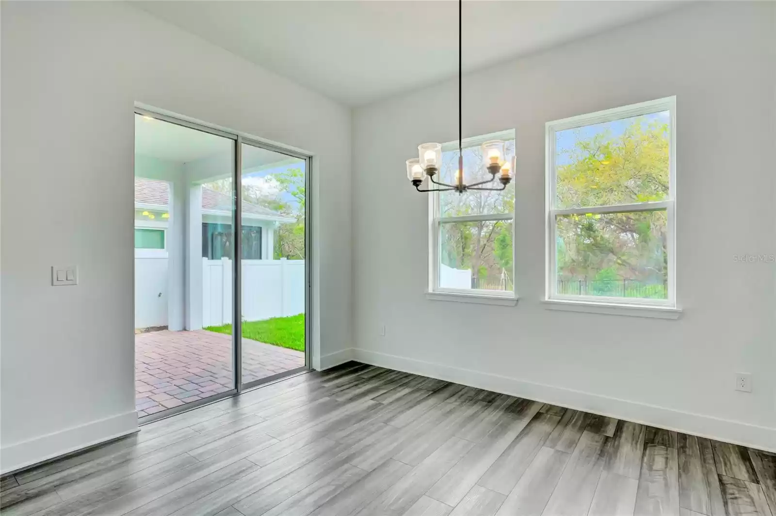 Dining Room (representative photo)