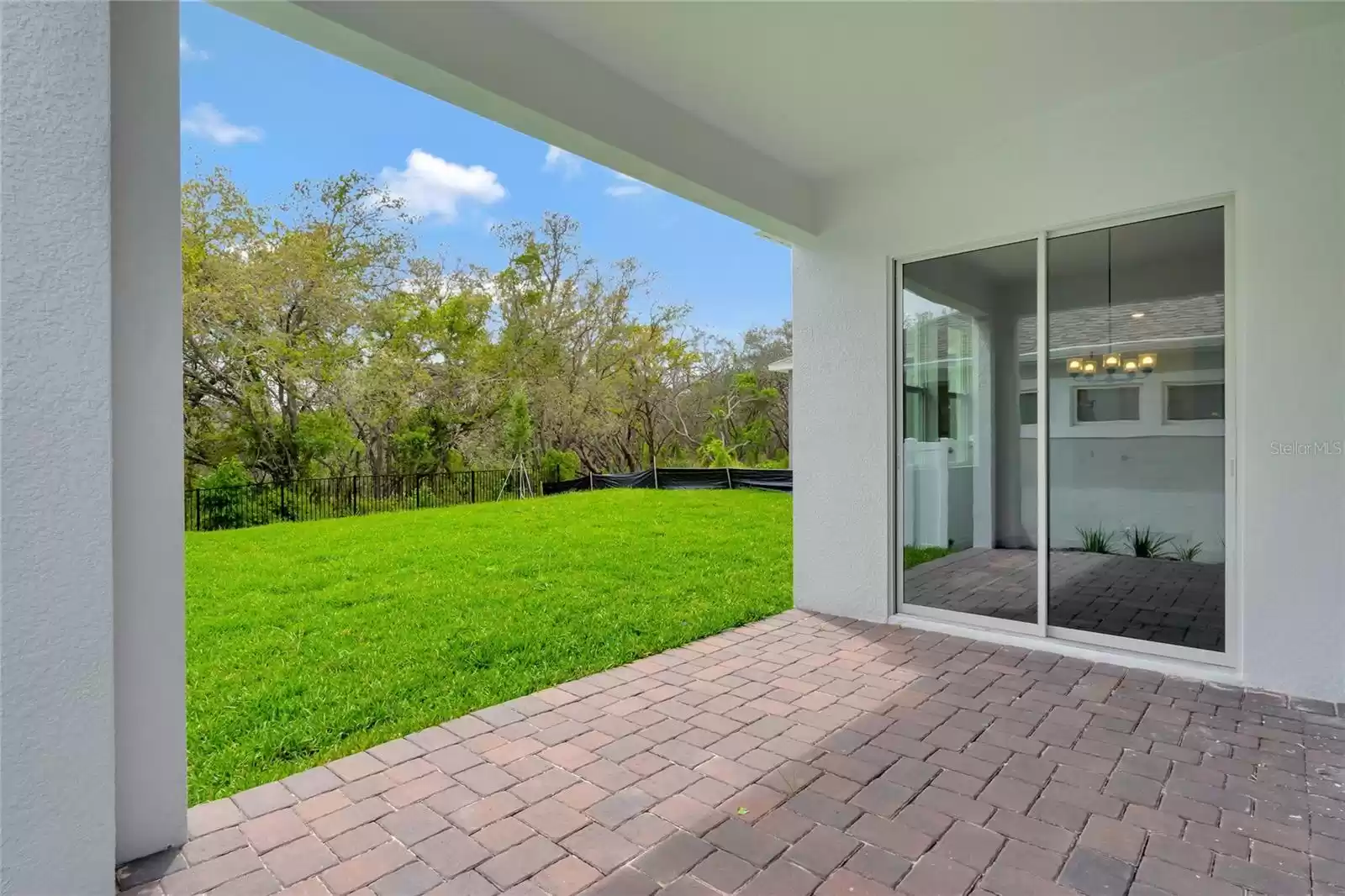 First Floor Lanai (representative photo)