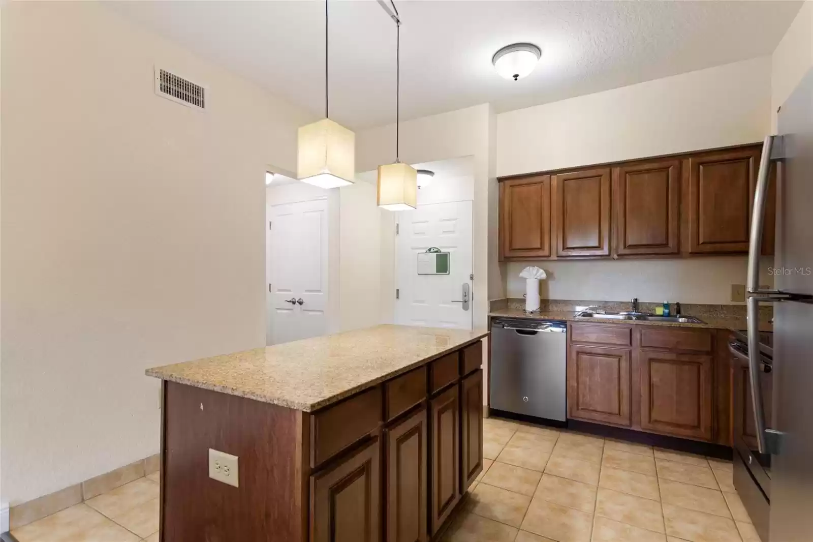 12544 FLORIDAYS RESORT DRIVE, ORLANDO, Florida 32821, 2 Bedrooms Bedrooms, ,2 BathroomsBathrooms,Residential,For Sale,FLORIDAYS RESORT,MFRO6205191