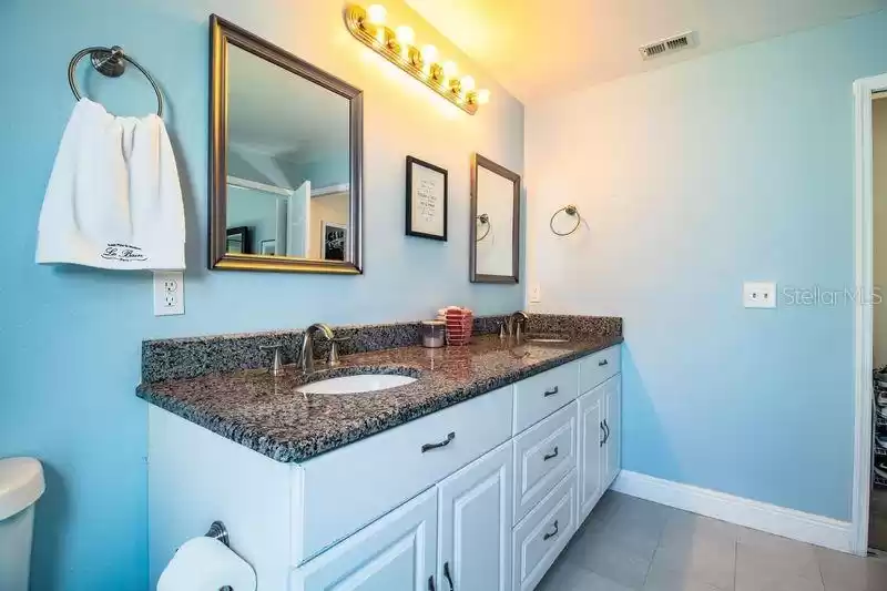 Double sink vanity