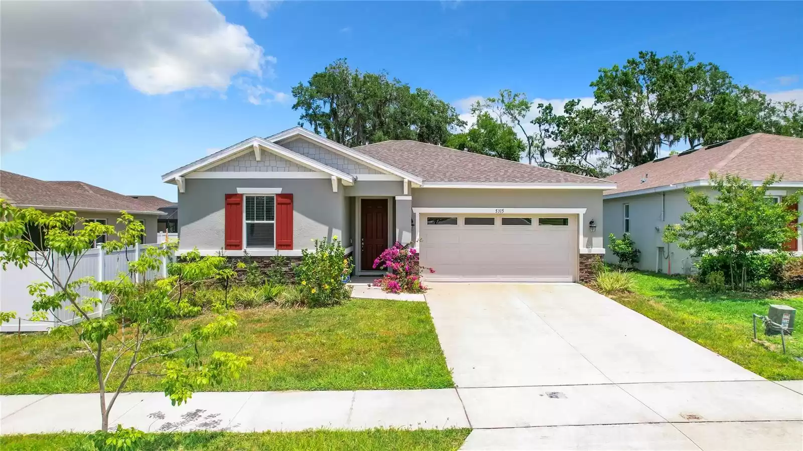 5315 MEADOW SONG DRIVE, OKAHUMPKA, Florida 34762, 3 Bedrooms Bedrooms, ,2 BathroomsBathrooms,Residential,For Sale,MEADOW SONG,MFRO6205682