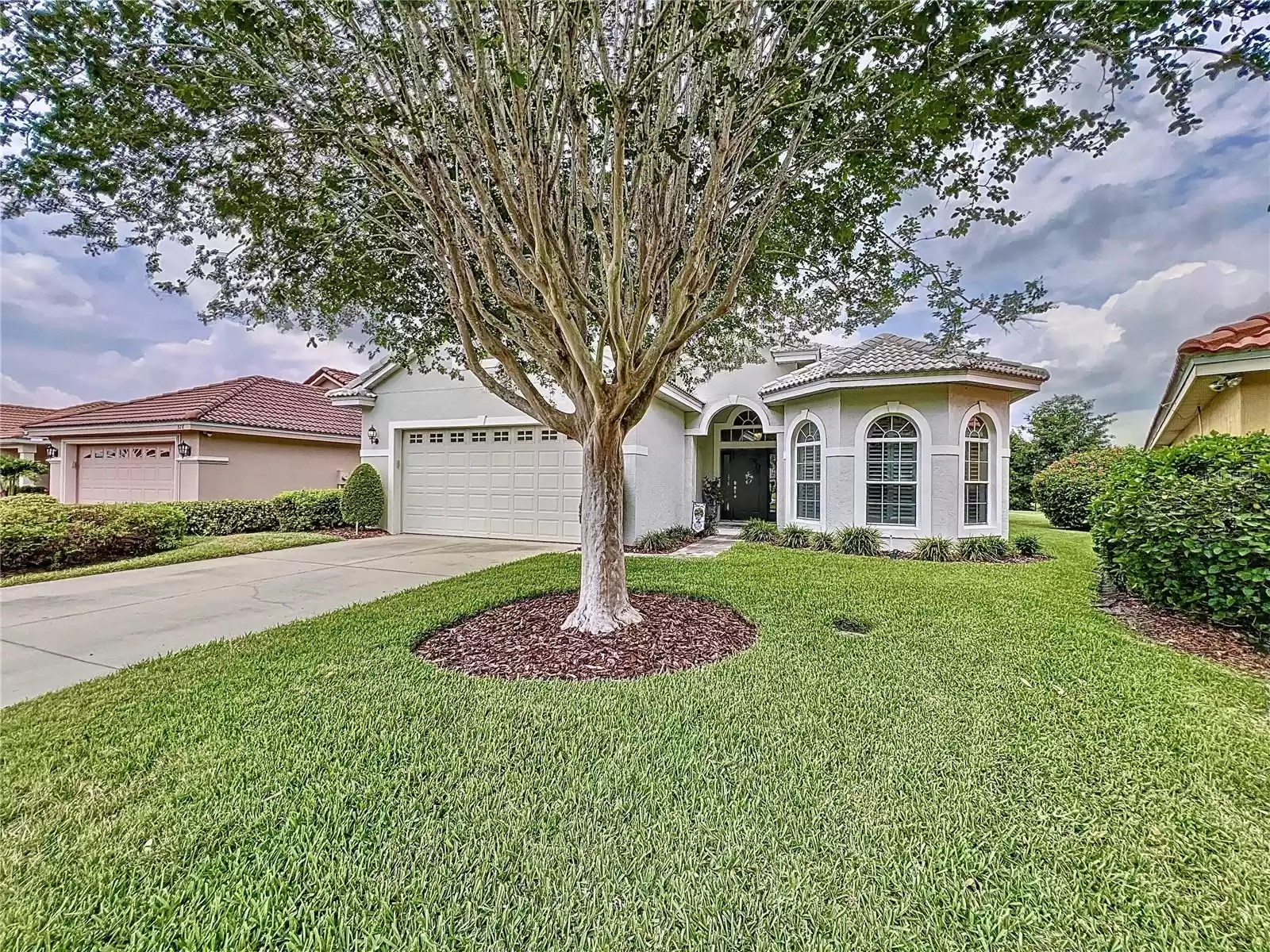 326 NIBLICK CIRCLE, WINTER HAVEN, Florida 33881, 3 Bedrooms Bedrooms, ,2 BathroomsBathrooms,Residential,For Sale,NIBLICK,MFRP4930446