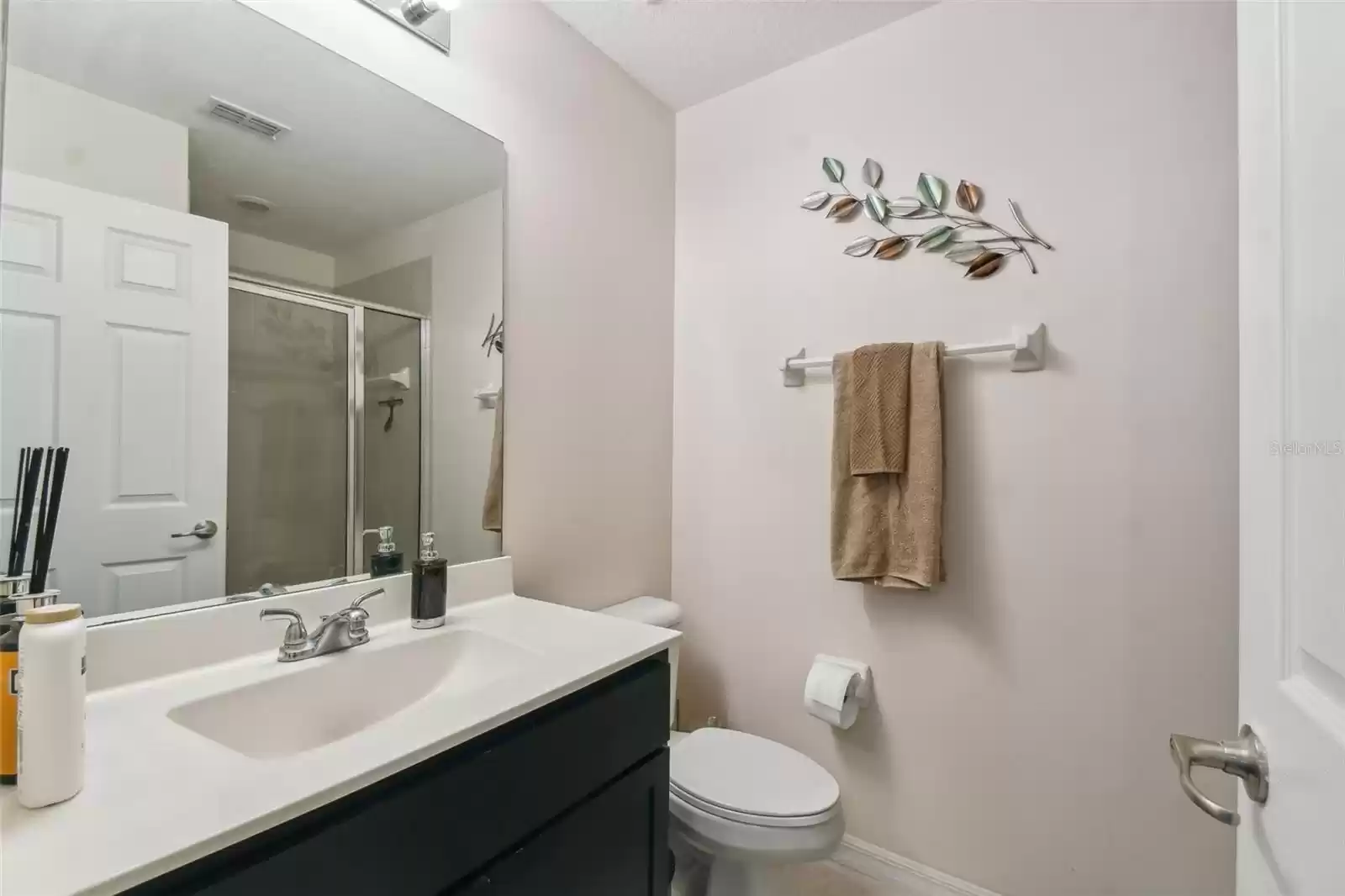 14090 AVENUE OF THE GROVES, WINTER GARDEN, Florida 34787, 2 Bedrooms Bedrooms, ,2 BathroomsBathrooms,Residential,For Sale,AVENUE OF THE GROVES,MFRO6205434