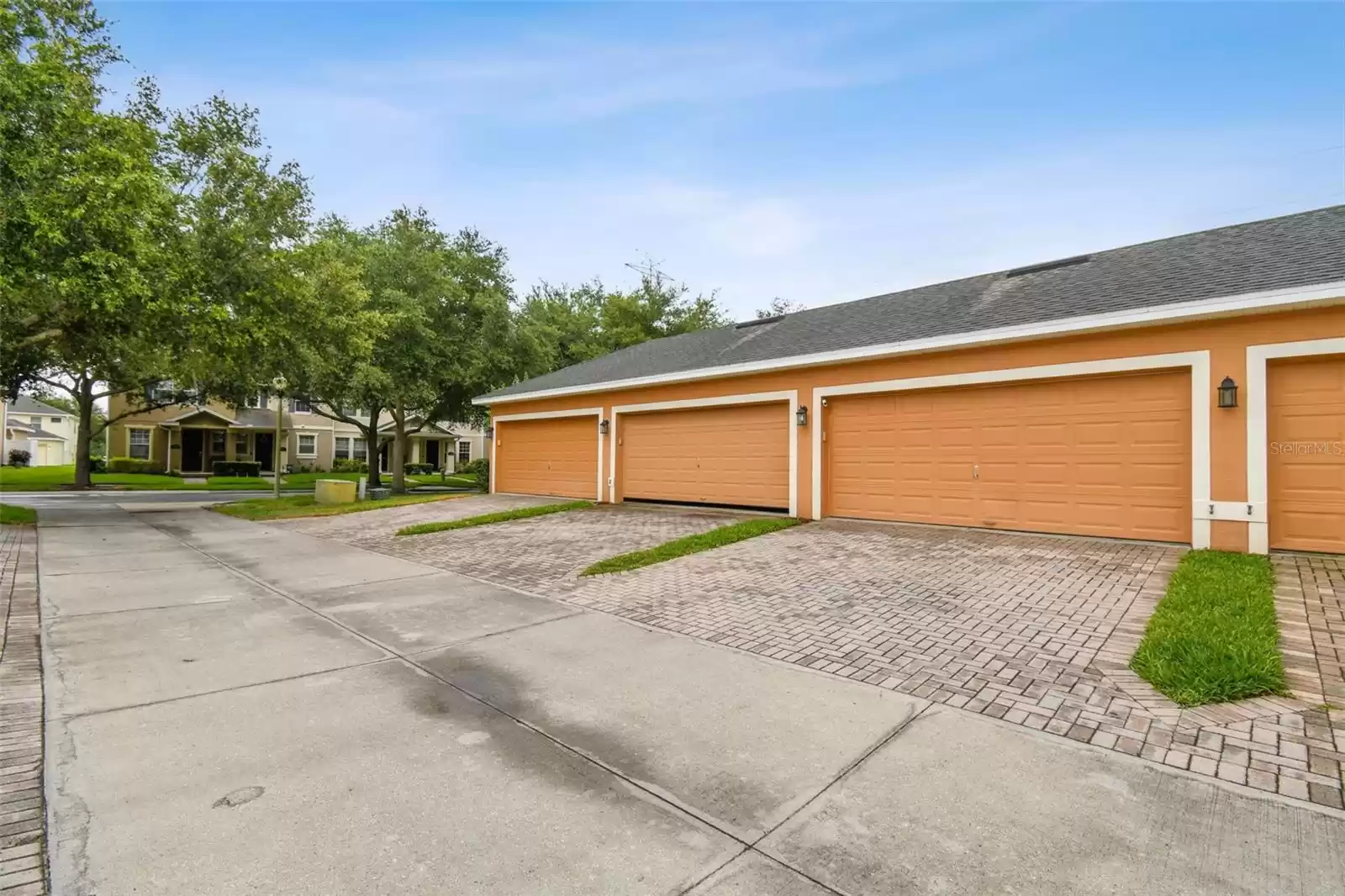 14090 AVENUE OF THE GROVES, WINTER GARDEN, Florida 34787, 2 Bedrooms Bedrooms, ,2 BathroomsBathrooms,Residential,For Sale,AVENUE OF THE GROVES,MFRO6205434