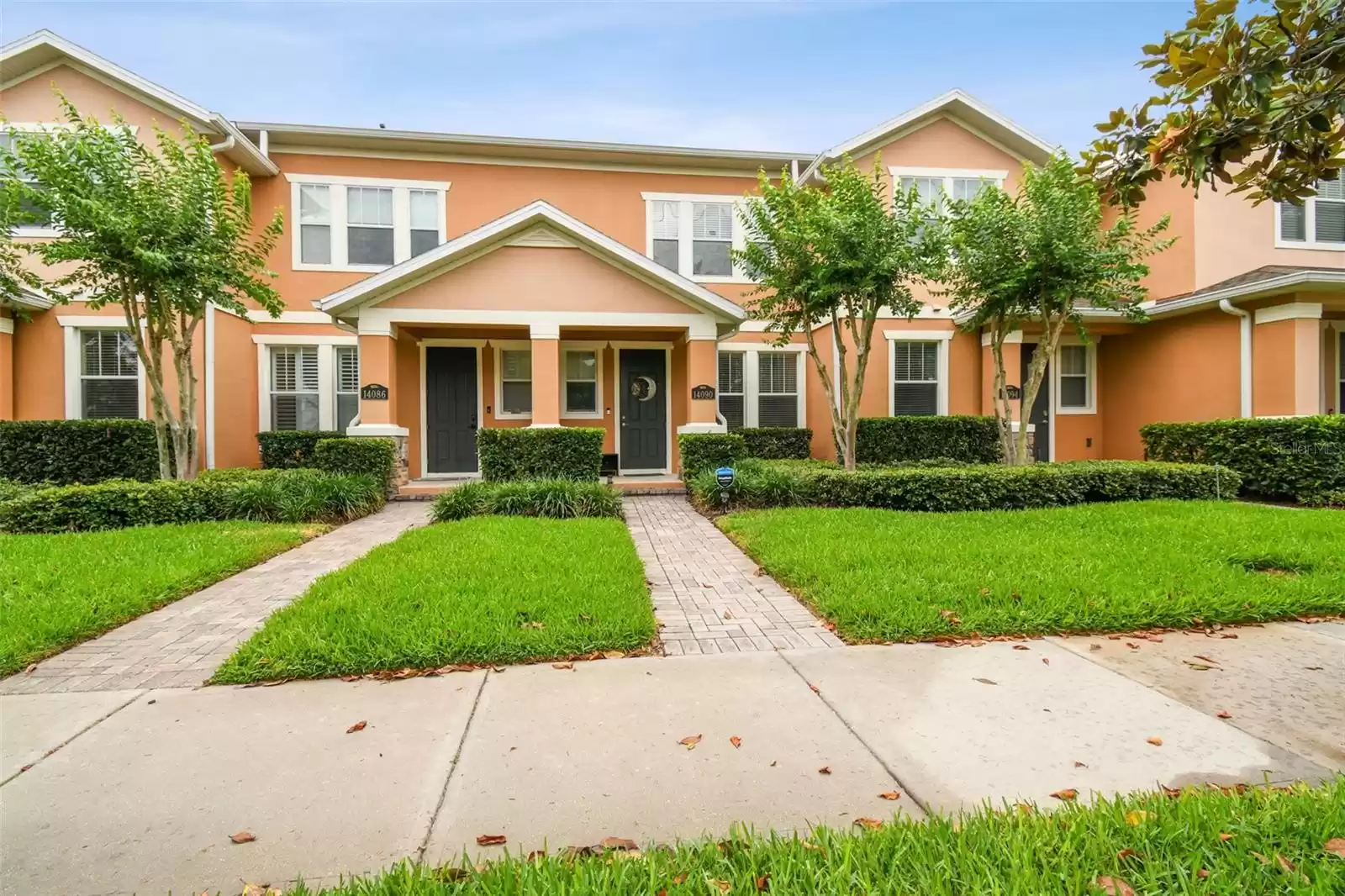 14090 AVENUE OF THE GROVES, WINTER GARDEN, Florida 34787, 2 Bedrooms Bedrooms, ,2 BathroomsBathrooms,Residential,For Sale,AVENUE OF THE GROVES,MFRO6205434