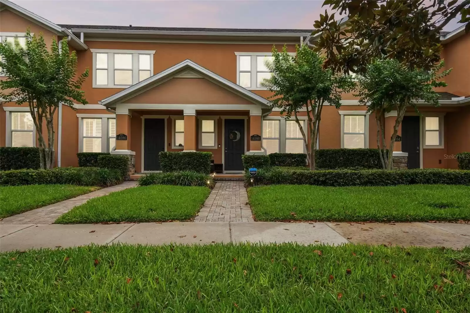 14090 AVENUE OF THE GROVES, WINTER GARDEN, Florida 34787, 2 Bedrooms Bedrooms, ,2 BathroomsBathrooms,Residential,For Sale,AVENUE OF THE GROVES,MFRO6205434