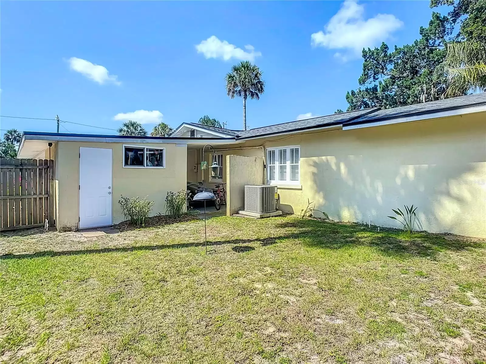 111 10TH STREET, NEW SMYRNA BEACH, Florida 32168, 3 Bedrooms Bedrooms, ,2 BathroomsBathrooms,Residential,For Sale,10TH,MFRO6206296