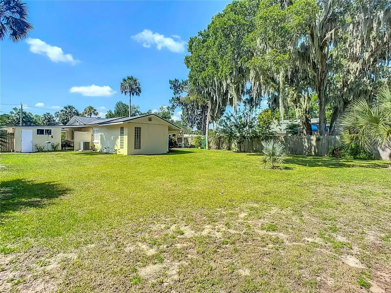 111 10TH STREET, NEW SMYRNA BEACH, Florida 32168, 3 Bedrooms Bedrooms, ,2 BathroomsBathrooms,Residential,For Sale,10TH,MFRO6206296