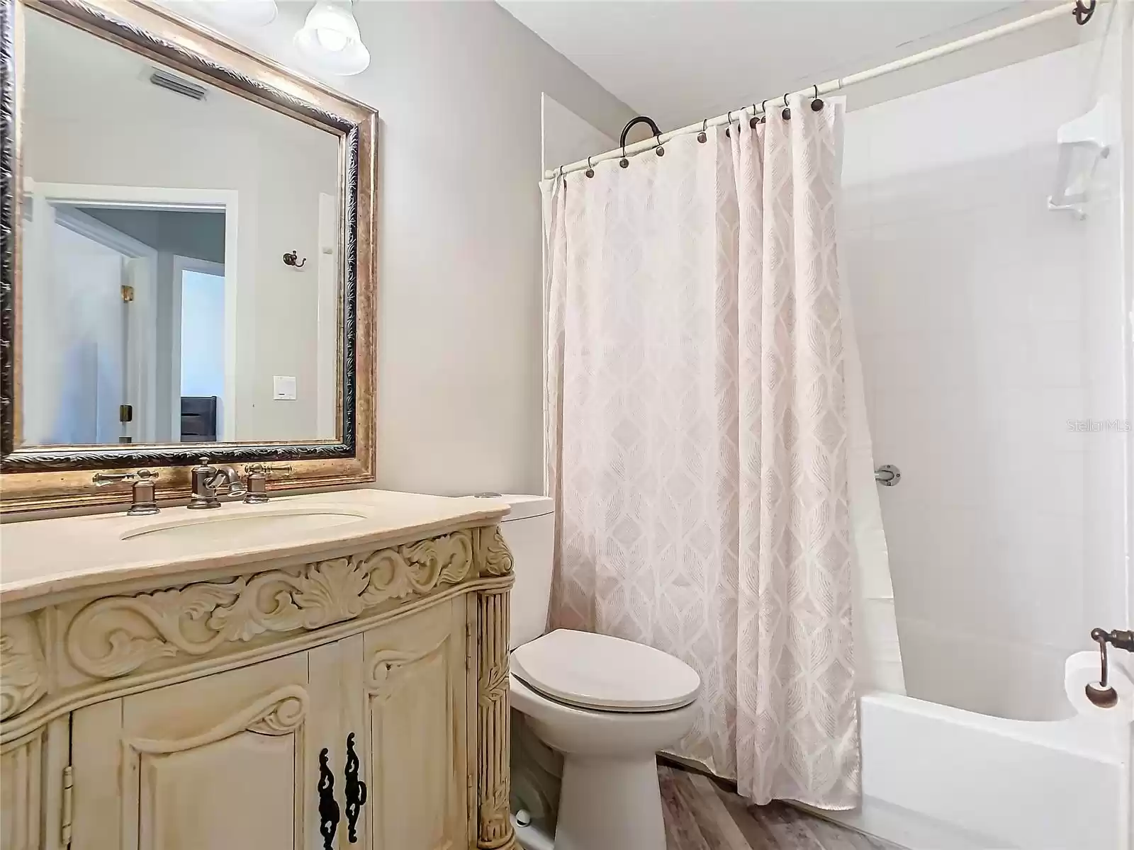 Guest Bath Room