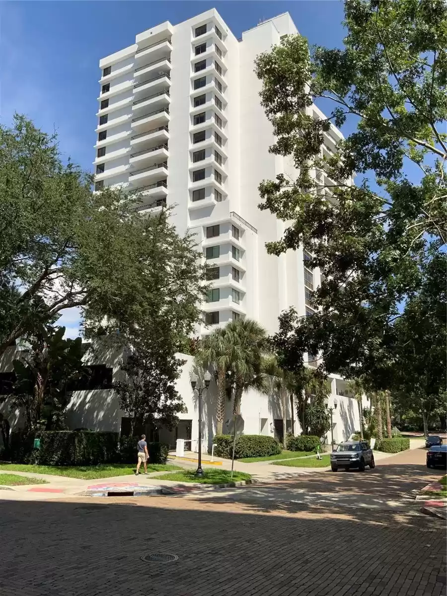 530 CENTRAL BOULEVARD, ORLANDO, Florida 32801, 1 Bedroom Bedrooms, ,1 BathroomBathrooms,Residential Lease,For Rent,CENTRAL,MFRO6207462