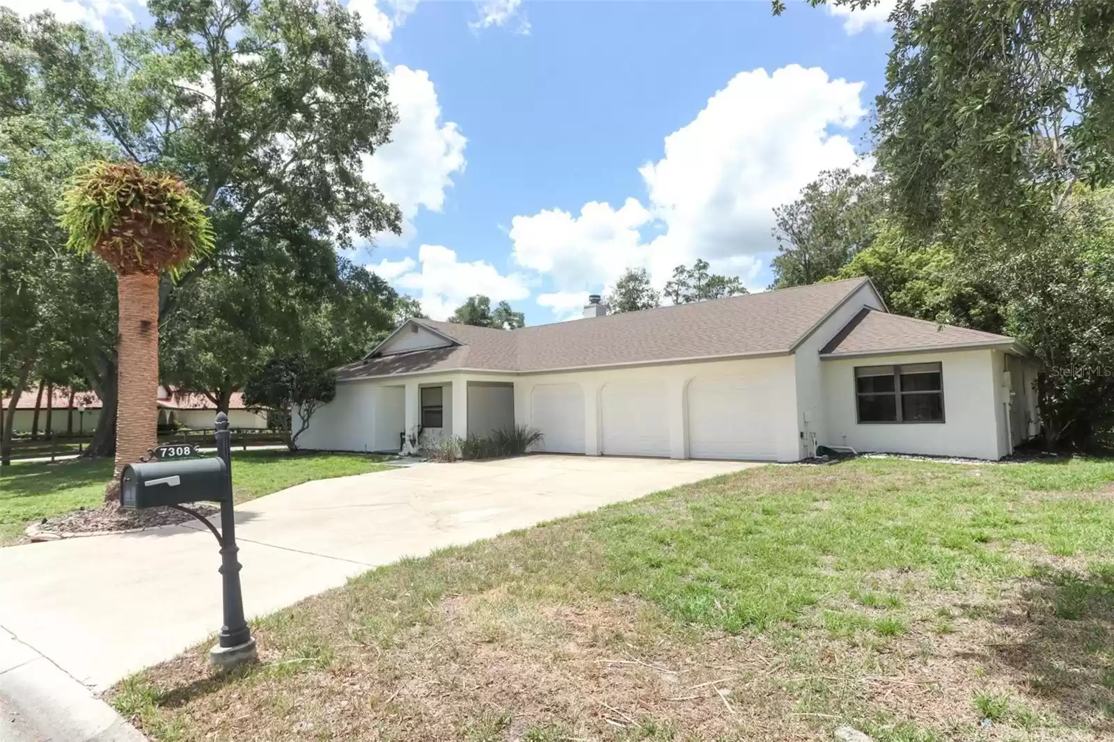 7308 PINEMOUNT DRIVE, ORLANDO, Florida 32819, 4 Bedrooms Bedrooms, ,3 BathroomsBathrooms,Residential,For Sale,PINEMOUNT,MFRO6207954