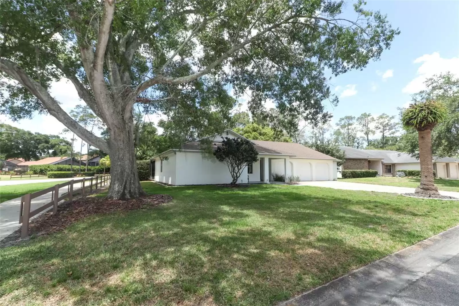 7308 PINEMOUNT DRIVE, ORLANDO, Florida 32819, 4 Bedrooms Bedrooms, ,3 BathroomsBathrooms,Residential,For Sale,PINEMOUNT,MFRO6207954