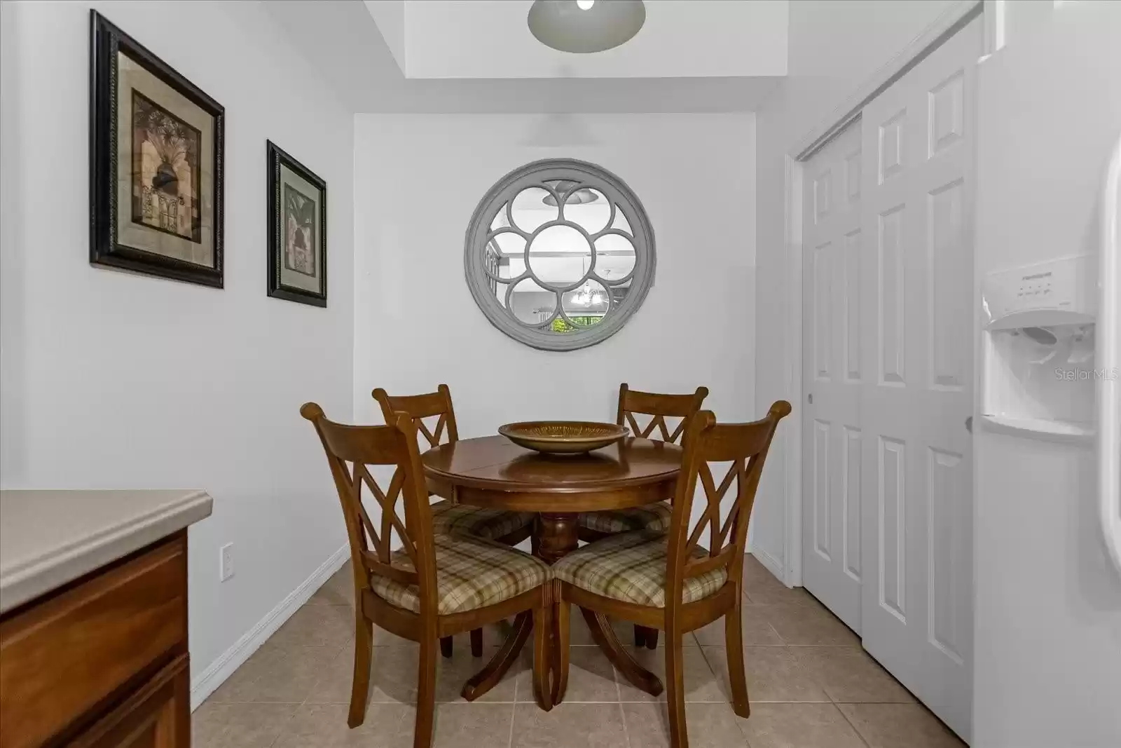 Closer look of the Breakfast area in the kitchen.