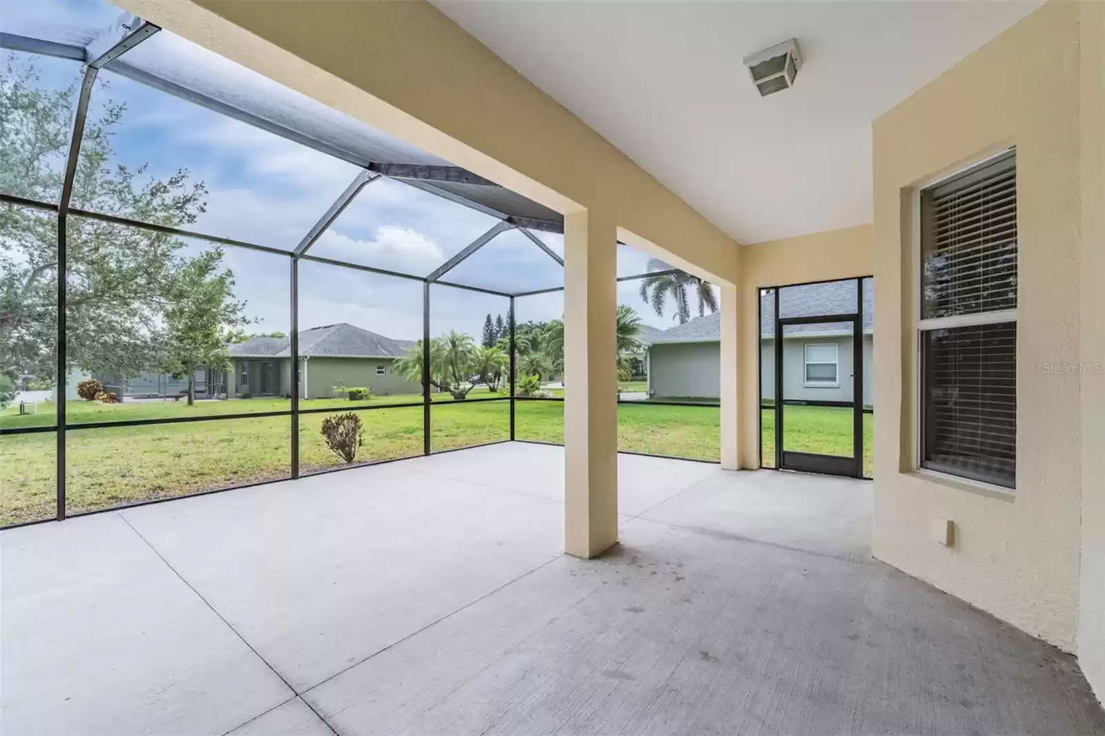 4442 MANDOLIN BOULEVARD, WINTER HAVEN, Florida 33884, 4 Bedrooms Bedrooms, ,3 BathroomsBathrooms,Residential,For Sale,MANDOLIN,MFRT3526085