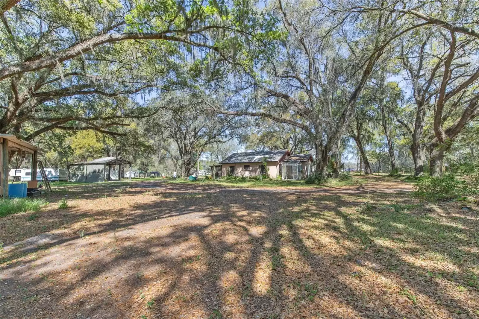 26711 COUNTY ROAD 33, GROVELAND, Florida 34736, 2 Bedrooms Bedrooms, ,1 BathroomBathrooms,Residential,For Sale,COUNTY ROAD 33,MFRG5082480