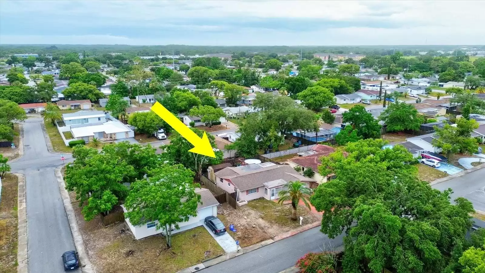 9316 MARK TWAIN LANE, PORT RICHEY, Florida 34668, 2 Bedrooms Bedrooms, ,2 BathroomsBathrooms,Residential,For Sale,MARK TWAIN,MFRU8242936