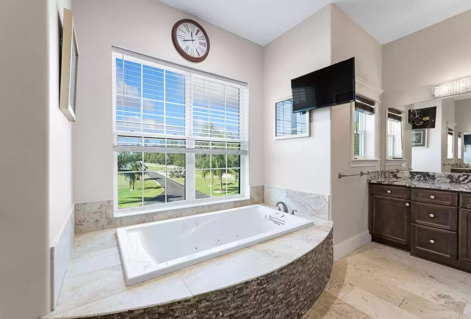 Upstairs master bedroom bathroom 3