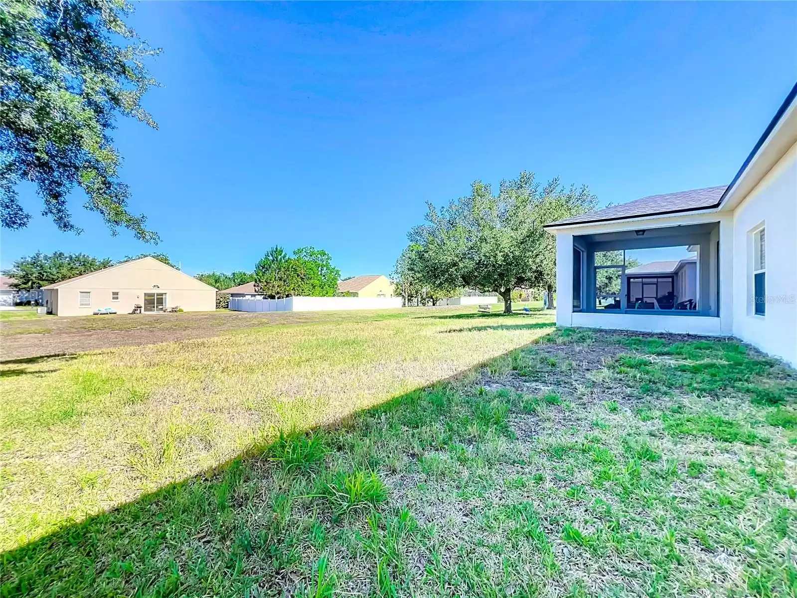 550 REDDICKS CIRCLE, WINTER HAVEN, Florida 33884, 3 Bedrooms Bedrooms, ,2 BathroomsBathrooms,Residential,For Sale,REDDICKS,MFRO6208753