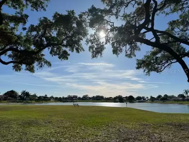 550 REDDICKS CIRCLE, WINTER HAVEN, Florida 33884, 3 Bedrooms Bedrooms, ,2 BathroomsBathrooms,Residential,For Sale,REDDICKS,MFRO6208753