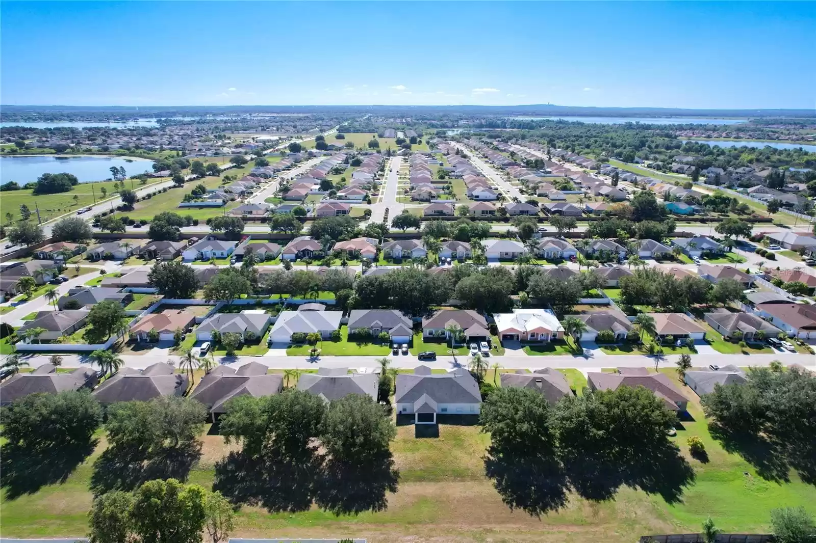 550 REDDICKS CIRCLE, WINTER HAVEN, Florida 33884, 3 Bedrooms Bedrooms, ,2 BathroomsBathrooms,Residential,For Sale,REDDICKS,MFRO6208753