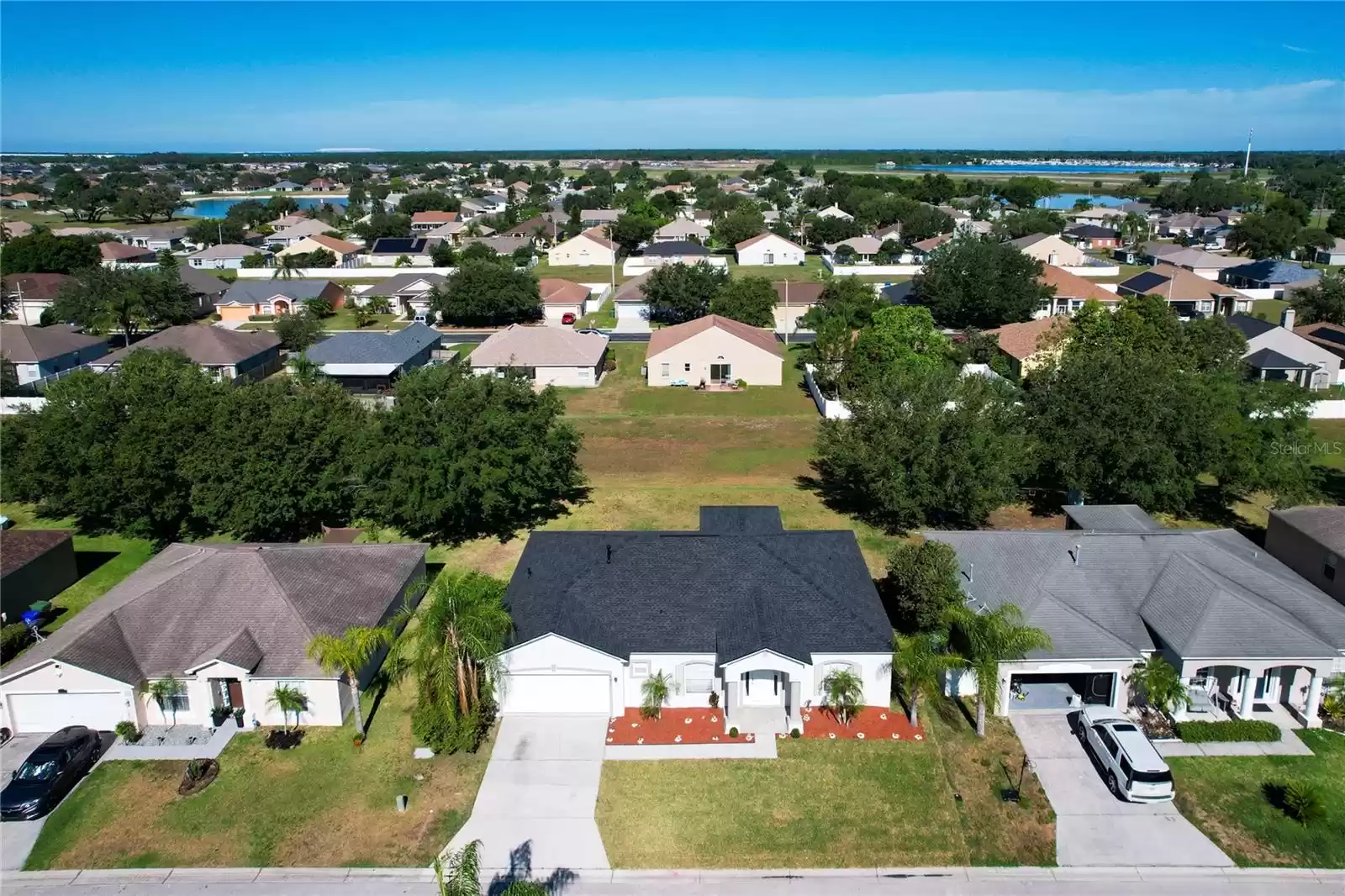 550 REDDICKS CIRCLE, WINTER HAVEN, Florida 33884, 3 Bedrooms Bedrooms, ,2 BathroomsBathrooms,Residential,For Sale,REDDICKS,MFRO6208753