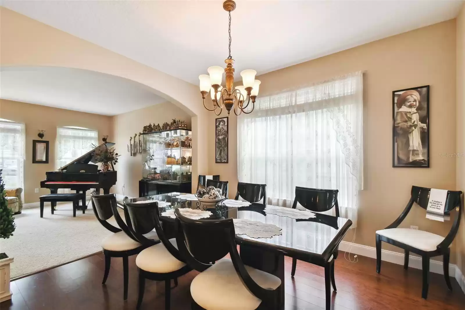 Formal dining room