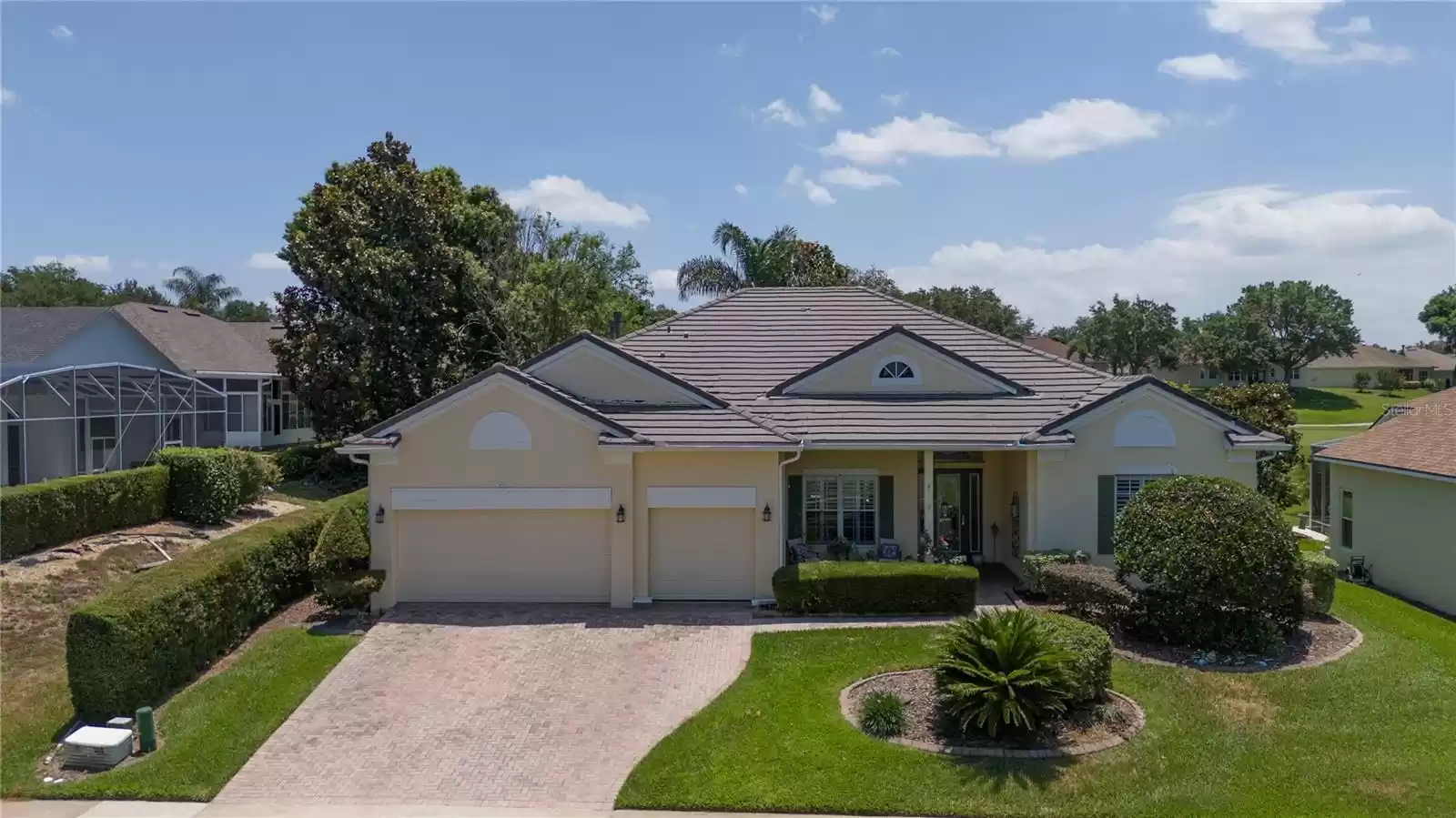 2833 FALCON RIDGE, CLERMONT, Florida 34711, 3 Bedrooms Bedrooms, ,2 BathroomsBathrooms,Residential,For Sale,FALCON,MFRO6208355