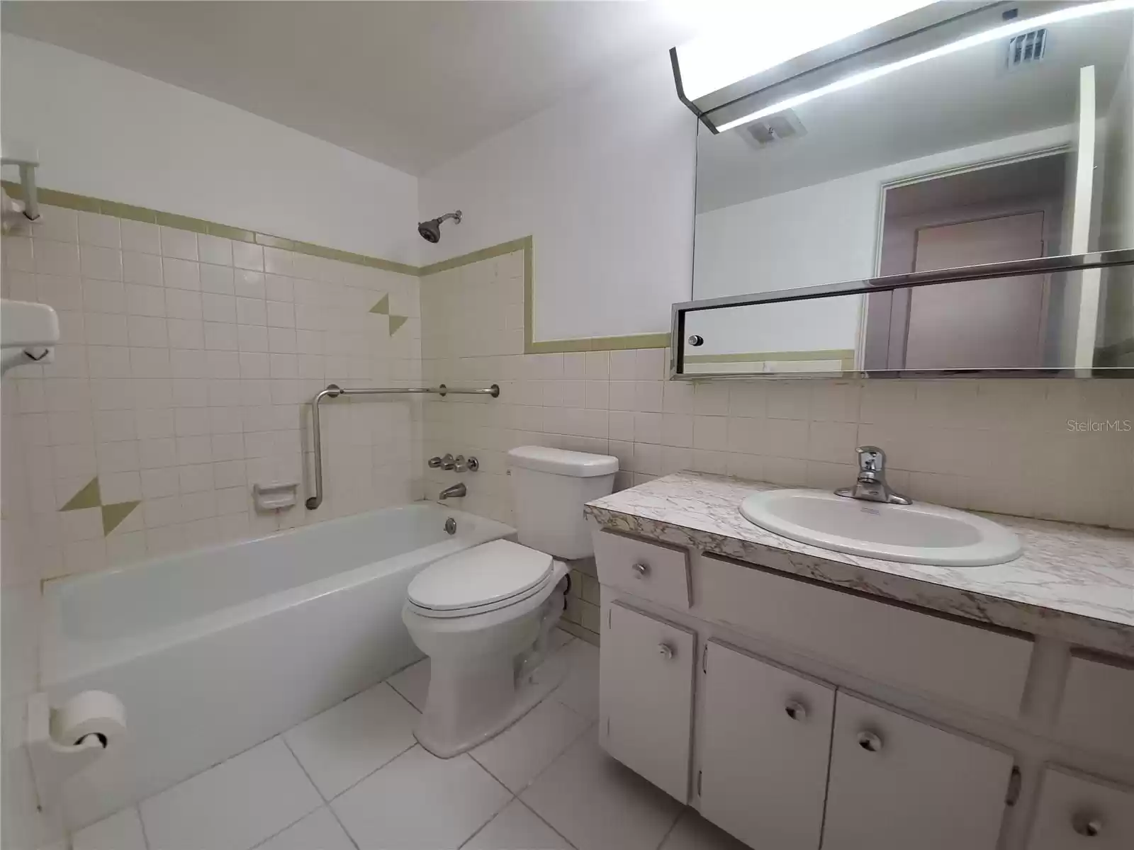 2433 BRAZILIA DRIVE, CLEARWATER, Florida 33763, 1 Bedroom Bedrooms, ,1 BathroomBathrooms,Residential,For Sale,BRAZILIA,MFRU8243499