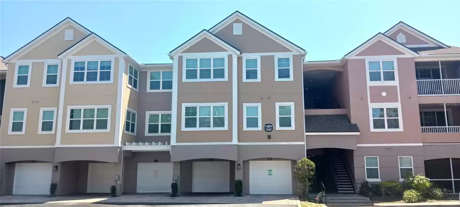 3209 PARKCHESTER SQUARE BOULEVARD, ORLANDO, Florida 32835, 2 Bedrooms Bedrooms, ,2 BathroomsBathrooms,Residential,For Sale,PARKCHESTER SQUARE,MFRS5105784