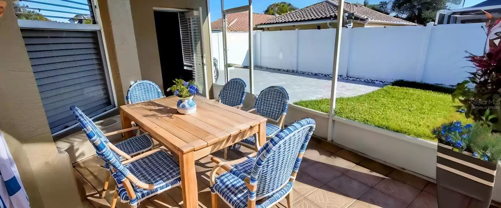 Screened Lanai (Virtually Staged)