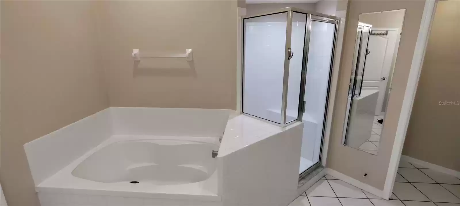 Soaking Tub + Shower