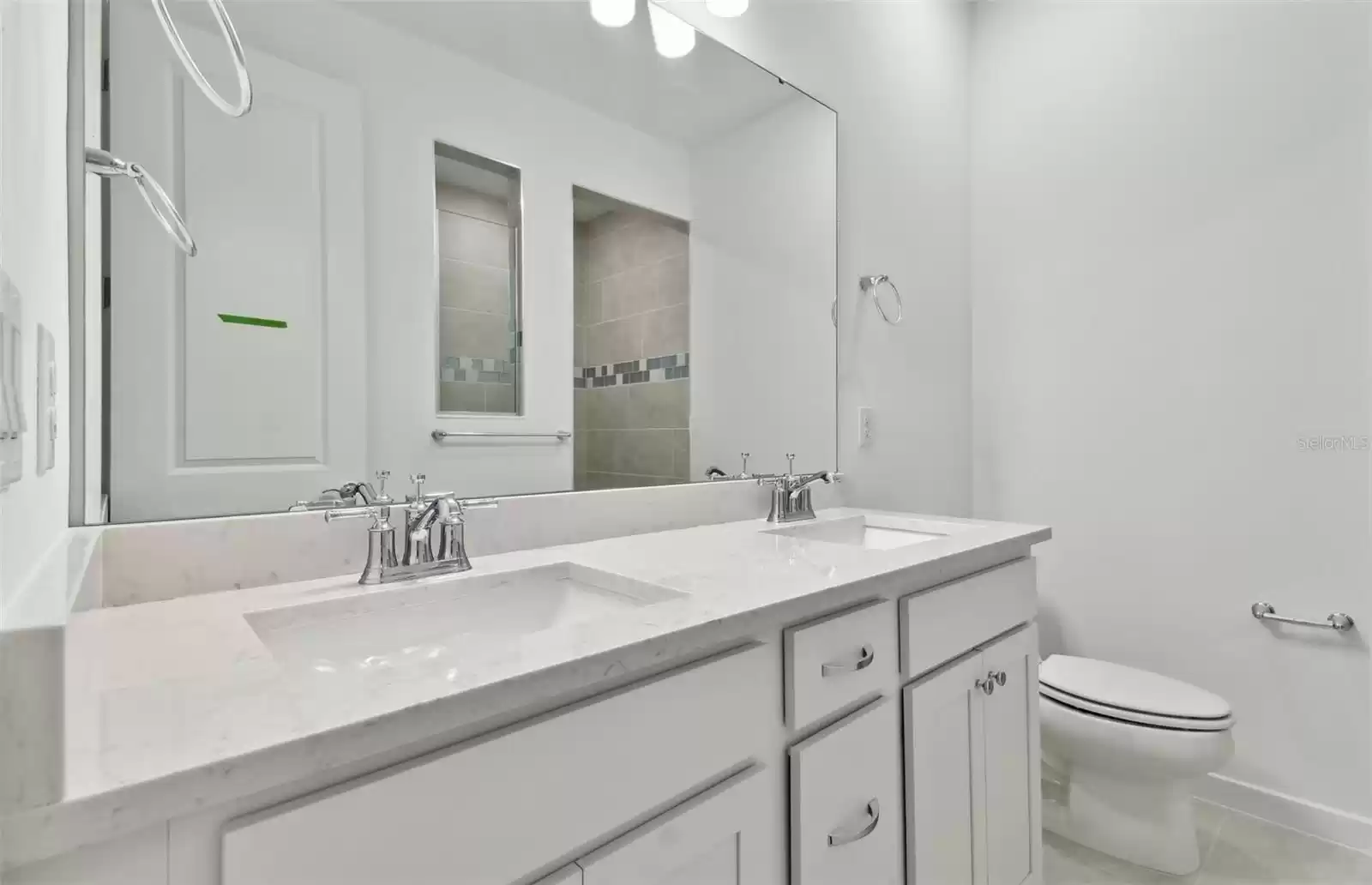 Owner's Bathroom w/dual sinks