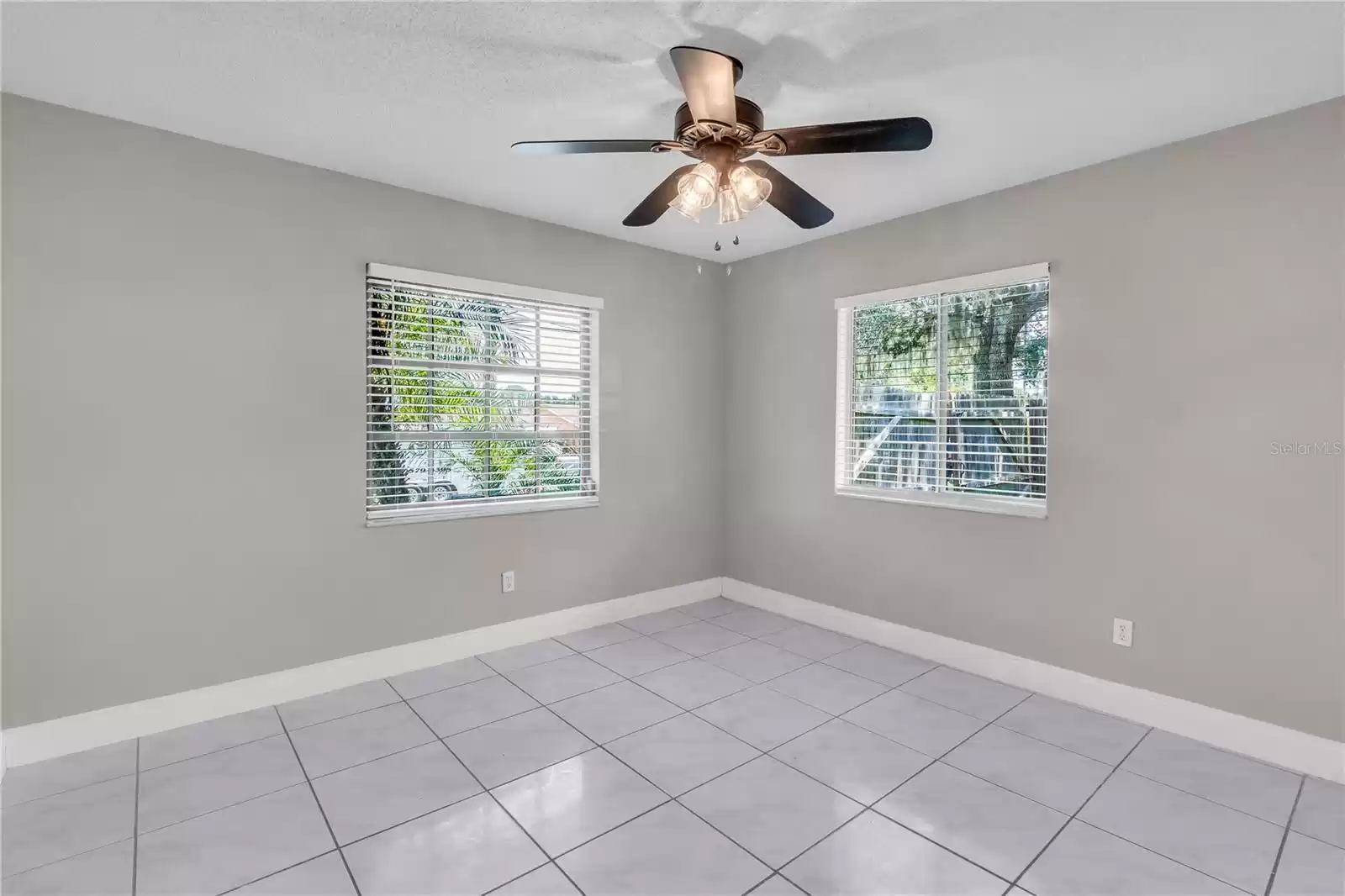 1303 FERENDINA DRIVE, DELTONA, Florida 32725, 4 Bedrooms Bedrooms, ,3 BathroomsBathrooms,Residential,For Sale,FERENDINA,MFRO6209058